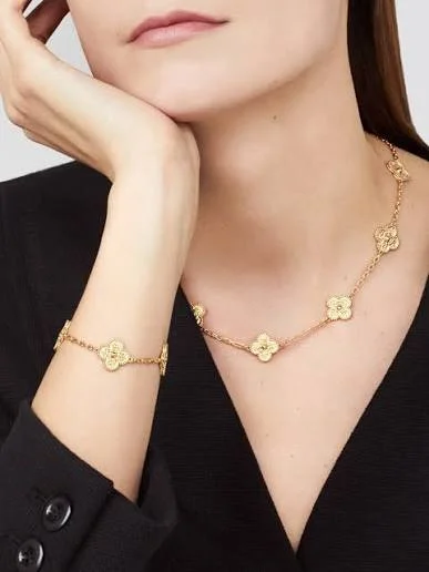 The Adorn Gold Gift Set — Shreeji Jewellery The Adorn Gold Gift Set — Shreeji Jewellery