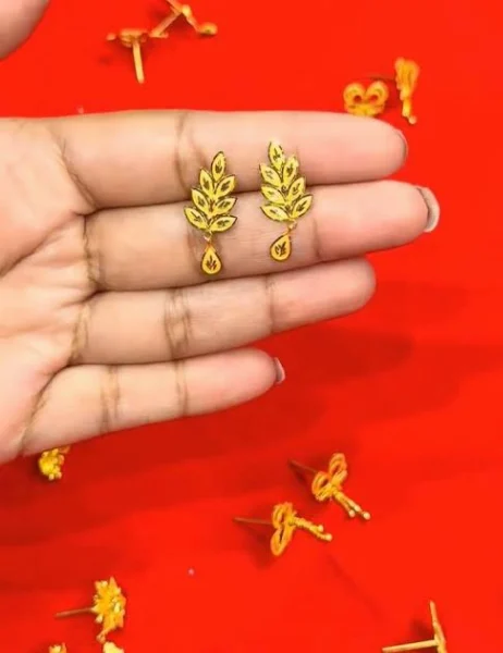 Classic Gold Earrings — Shreeji Jewellery Classic Gold Earrings — Shreeji Jewellery